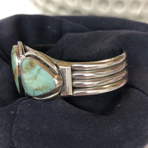 VINTAGE NAVAJO SILVER 3 TURQUOISE CUFF BRACELET - Picture 3 of 16